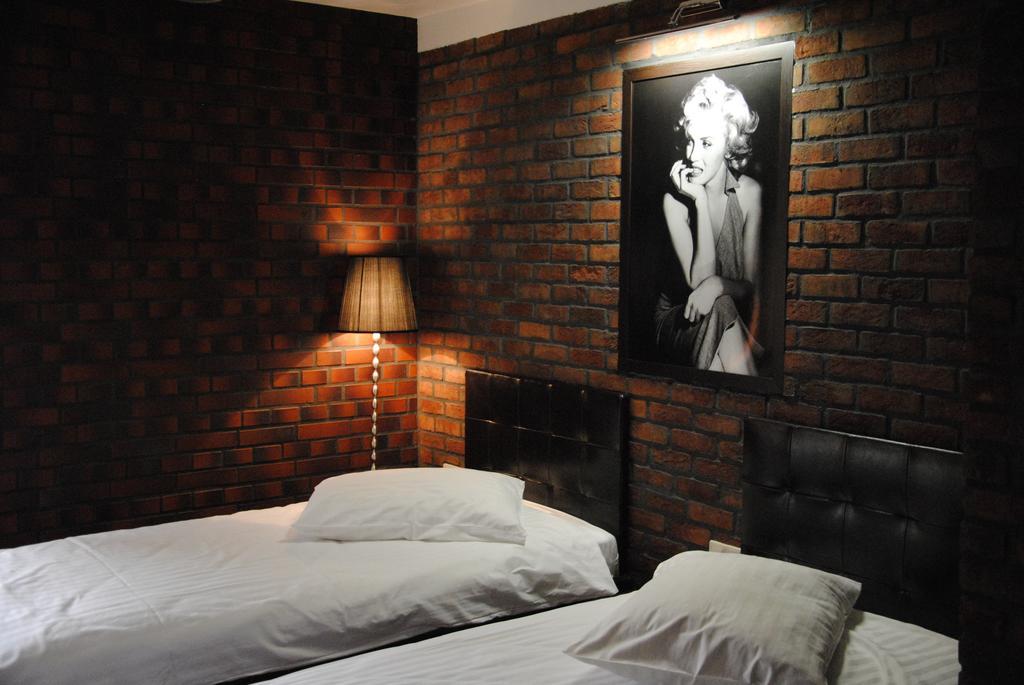 Amadeus Hotel Zielona Gora Camera foto