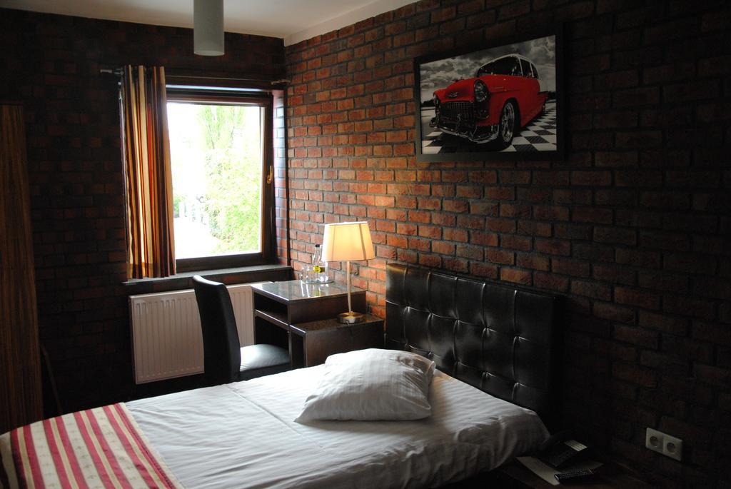 Amadeus Hotel Zielona Gora Camera foto