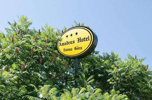 Amadeus Hotel Zielona Gora Esterno foto