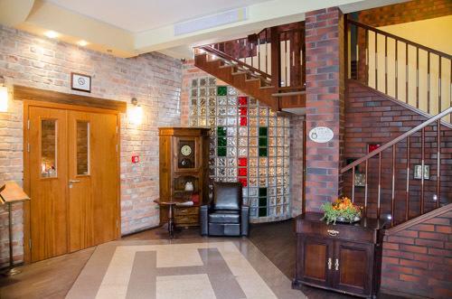 Amadeus Hotel Zielona Gora Esterno foto